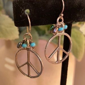 ☮️ Peace sign Earrings 9.25